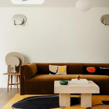 Edgar Marais - Temple Aparthotel 4*