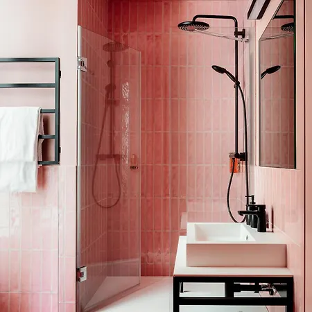 Edgar Marais - Temple Aparthotel 4*